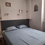 Sur La Bonnefooi Bed and breakfast Prades-sur-Vernazobre
