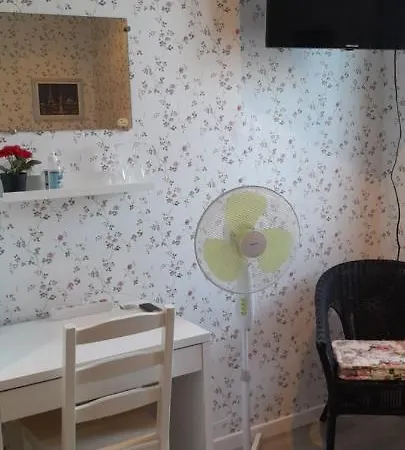 Sur La Bonnefooi 3* Prades-sur-Vernazobre