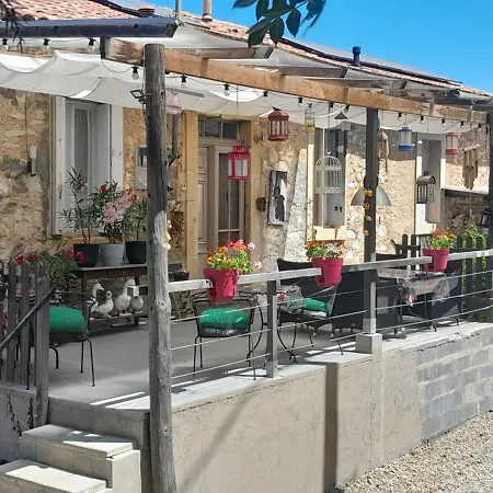 Bed & Breakfast Sur La Bonnefooi Prades-sur-Vernazobre