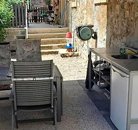 Sur La Bonnefooi Bed and Breakfast