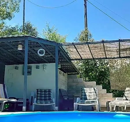 Sur La Bonnefooi Bed & Breakfast Prades-sur-Vernazobre